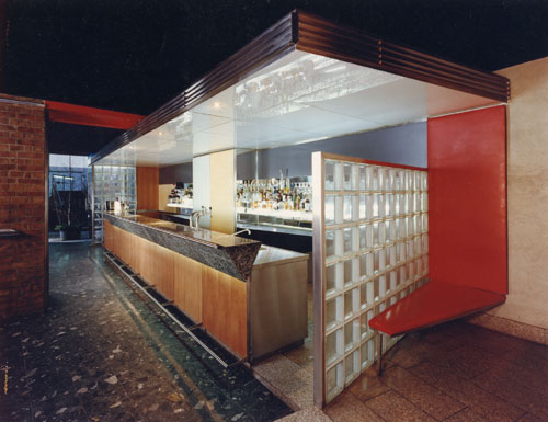 bar